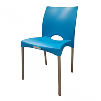 SILLA PLASTICA JARDIN PATAS DE CAÑO GARDEN LIFE BOSTON AZUL